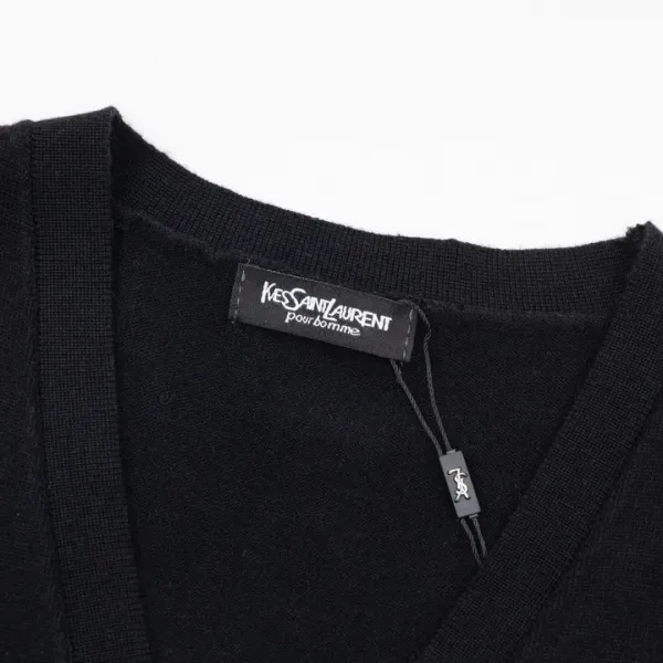 【YSL SAINT LAURENT 公式旗艦店】サンローラン セーター好評に付き再入荷! 241116 【YSL SAINT LAURENT 公式旗艦店】サンローラン セーター好評に付き再入荷! 241116