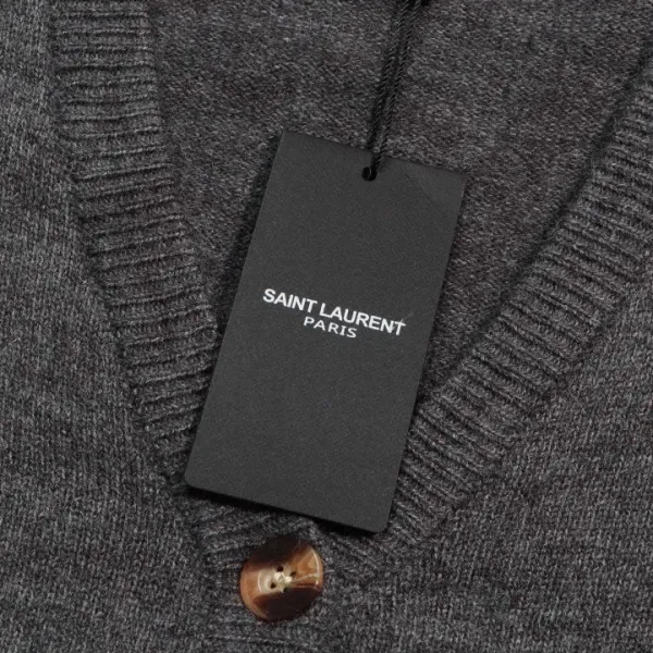 【YSL SAINT LAURENT 公式旗艦店】サンローラン セーター好評に付き再入荷! 241116 【YSL SAINT LAURENT 公式旗艦店】サンローラン セーター好評に付き再入荷! 241116