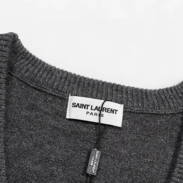 【YSL SAINT LAURENT 公式旗艦店】サンローラン セーター好評に付き再入荷! 241116 【YSL SAINT LAURENT 公式旗艦店】サンローラン セーター好評に付き再入荷! 241116