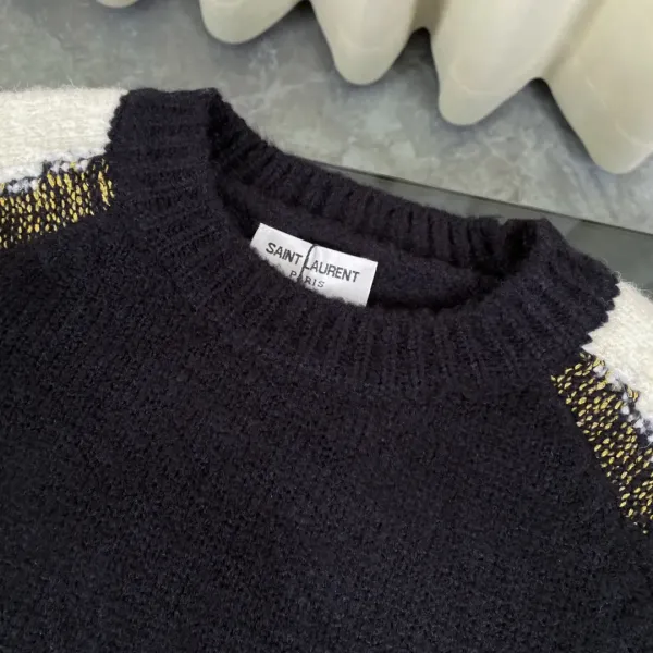 【YSL SAINT LAURENT   公式旗艦店】サンローラン   セーター好評に付き再入荷！ 241116