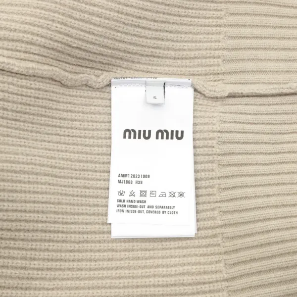 【Miumiu 公式旗艦店】ミュウミュウ セーター好評に付き再入荷! 241128 【Miumiu 公式旗艦店】ミュウミュウ セーター好評に付き再入荷! 241128