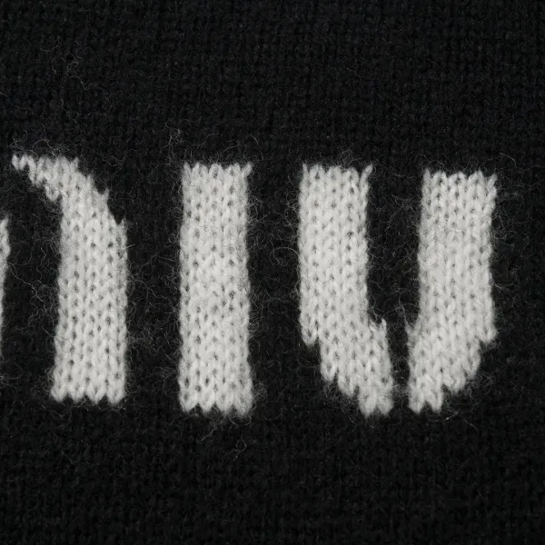 【Miumiu 公式旗艦店】ミュウミュウ セーター好評に付き再入荷! 241128 【Miumiu 公式旗艦店】ミュウミュウ セーター好評に付き再入荷! 241128