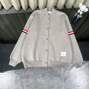 【ThomBrowne 公式旗艦店】トムブラウン セーター ご好評に付き再入荷!241230 【ThomBrowne 公式旗艦店】トムブラウン セーター ご好評に付き再入荷!241230