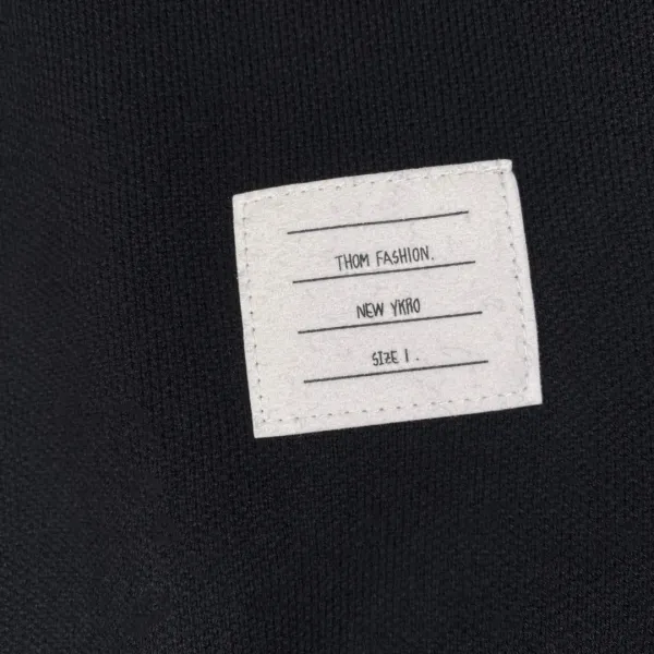【ThomBrowne 公式旗艦店】トムブラウン セーター ご好評に付き再入荷!241230 【ThomBrowne 公式旗艦店】トムブラウン セーター ご好評に付き再入荷!241230