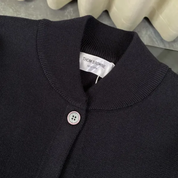 【ThomBrowne 公式旗艦店】トムブラウン セーター ご好評に付き再入荷!241230 【ThomBrowne 公式旗艦店】トムブラウン セーター ご好評に付き再入荷!241230