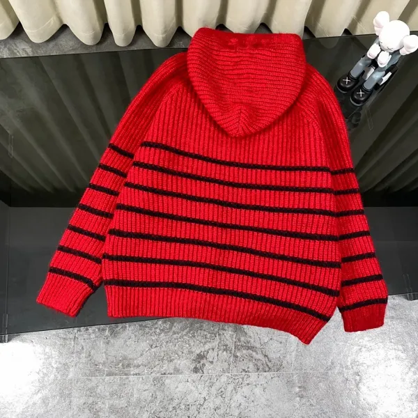 【ThomBrowne 公式旗艦店】トムブラウン セーター ご好評に付き再入荷!241230 【ThomBrowne 公式旗艦店】トムブラウン セーター ご好評に付き再入荷!241230