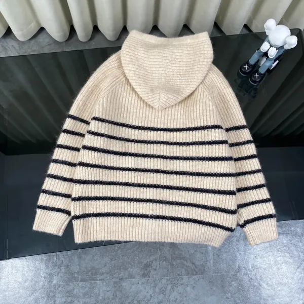 【ThomBrowne 公式旗艦店】トムブラウン セーター ご好評に付き再入荷!241230 【ThomBrowne 公式旗艦店】トムブラウン セーター ご好評に付き再入荷!241230