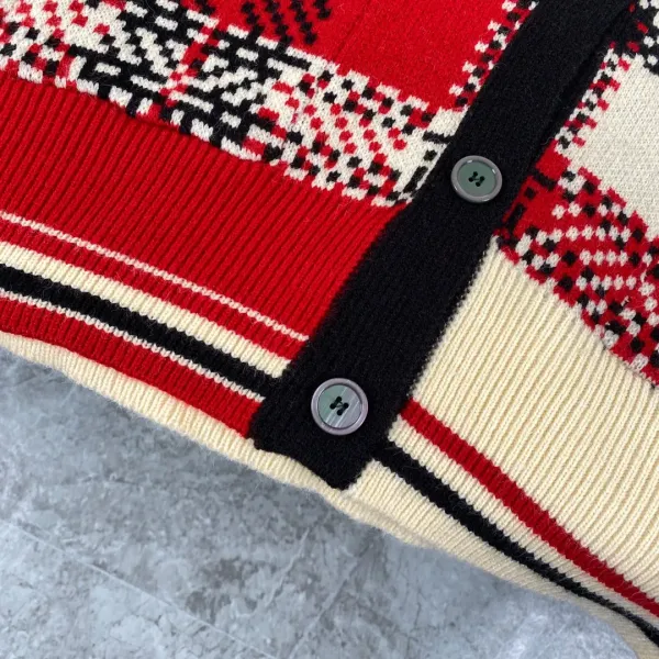 【ThomBrowne 公式旗艦店】トムブラウン セーター ご好評に付き再入荷!241230 【ThomBrowne 公式旗艦店】トムブラウン セーター ご好評に付き再入荷!241230