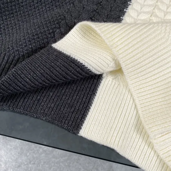 【ThomBrowne 公式旗艦店】トムブラウン セーター ご好評に付き再入荷!241230 【ThomBrowne 公式旗艦店】トムブラウン セーター ご好評に付き再入荷!241230