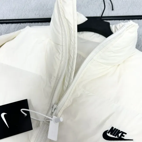 【NIKE  公式旗艦店】ナイキ ダウンジャケット ご好評に付き再入荷！ 241225