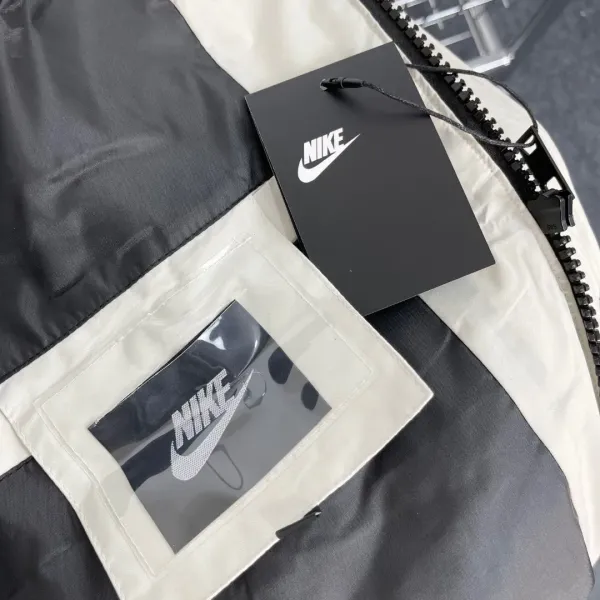【NIKE 公式旗艦店】ナイキ ダウンジャケット ご好評に付き再入荷! 241225 【NIKE 公式旗艦店】ナイキ ダウンジャケット ご好評に付き再入荷! 241225