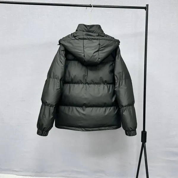 【NIKE 公式旗艦店】ナイキ ダウンジャケット ご好評に付き再入荷! 241214 【NIKE 公式旗艦店】ナイキ ダウンジャケット ご好評に付き再入荷! 241214