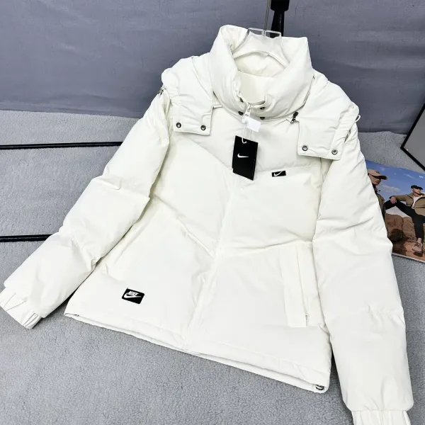 【NIKE 公式旗艦店】ナイキ ダウンジャケット ご好評に付き再入荷! 241214 【NIKE 公式旗艦店】ナイキ ダウンジャケット ご好評に付き再入荷! 241214