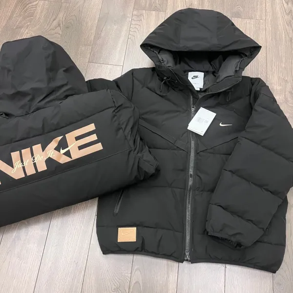 【NIKE 公式旗艦店】ナイキ ダウンジャケット ご好評に付き再入荷! 241214 【NIKE 公式旗艦店】ナイキ ダウンジャケット ご好評に付き再入荷! 241214