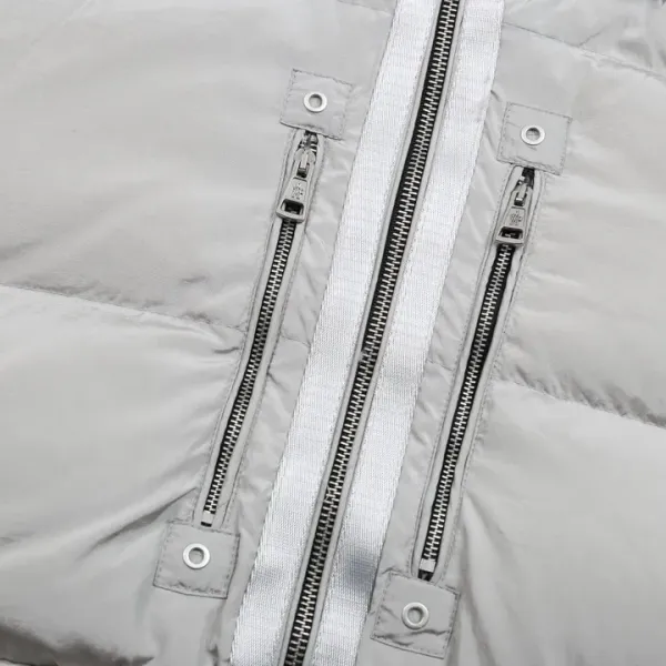 【MONCLER 公式旗艦店】モンクレール  ダウンジャケット好評に付き再入荷！ 241224