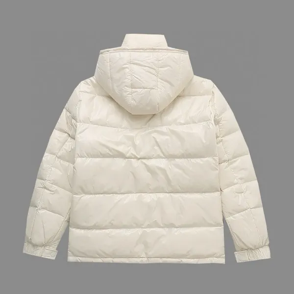 【MONCLER 公式旗艦店】モンクレール ダウンジャケット好評に付き再入荷! 241224 【MONCLER 公式旗艦店】モンクレール ダウンジャケット好評に付き再入荷! 241224
