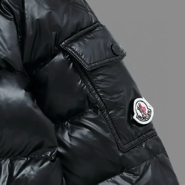 【MONCLER 公式旗艦店】モンクレール ダウンジャケット好評に付き再入荷! 241224 【MONCLER 公式旗艦店】モンクレール ダウンジャケット好評に付き再入荷! 241224