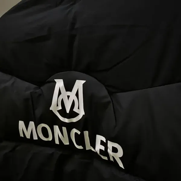 【MONCLER 公式旗艦店】モンクレール  ダウンジャケット好評に付き再入荷！ 241224
