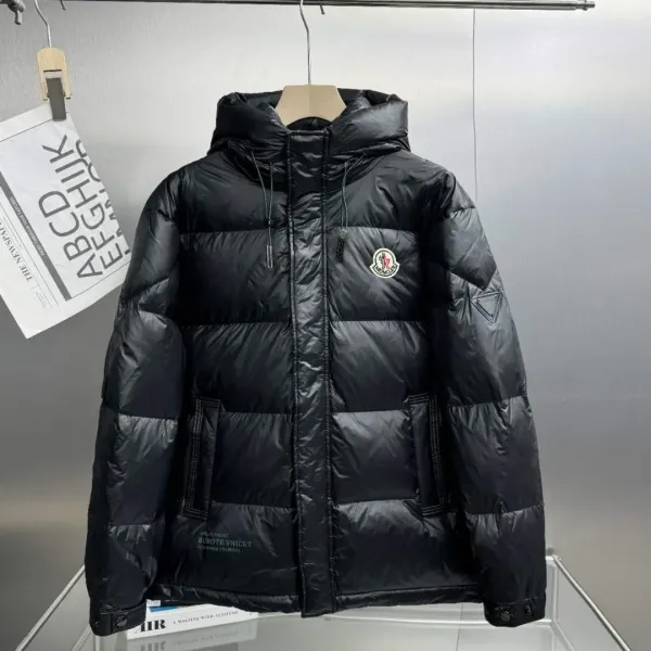 【MONCLER 公式旗艦店】モンクレール ダウンジャケット好評に付き再入荷! 241224 【MONCLER 公式旗艦店】モンクレール ダウンジャケット好評に付き再入荷! 241224