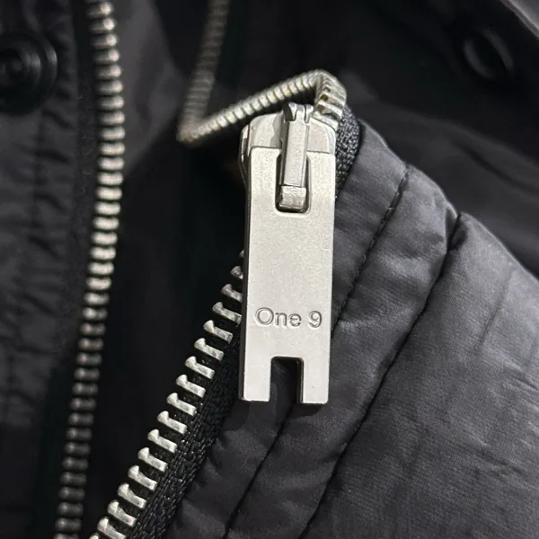 【MONCLER 公式旗艦店】モンクレール  ダウンジャケット好評に付き再入荷！ 241224