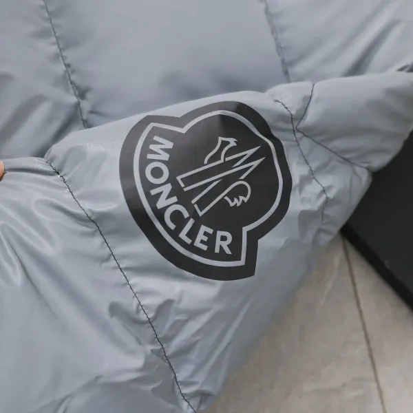 【MONCLER 公式旗艦店】モンクレール ダウンジャケット好評に付き再入荷! 241224 【MONCLER 公式旗艦店】モンクレール ダウンジャケット好評に付き再入荷! 241224