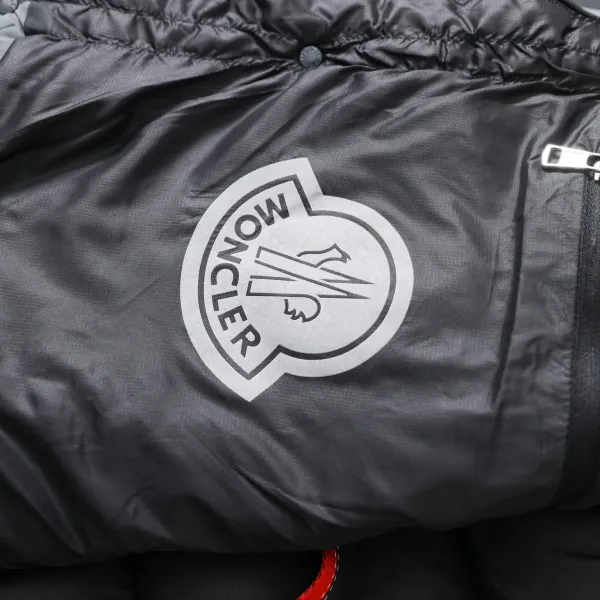 【MONCLER 公式旗艦店】モンクレール ダウンジャケット好評に付き再入荷! 241224 【MONCLER 公式旗艦店】モンクレール ダウンジャケット好評に付き再入荷! 241224