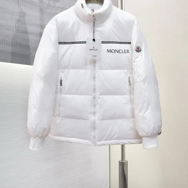 【MONCLER 公式旗艦店】モンクレール ダウンジャケット好評に付き再入荷! 241224 【MONCLER 公式旗艦店】モンクレール ダウンジャケット好評に付き再入荷! 241224