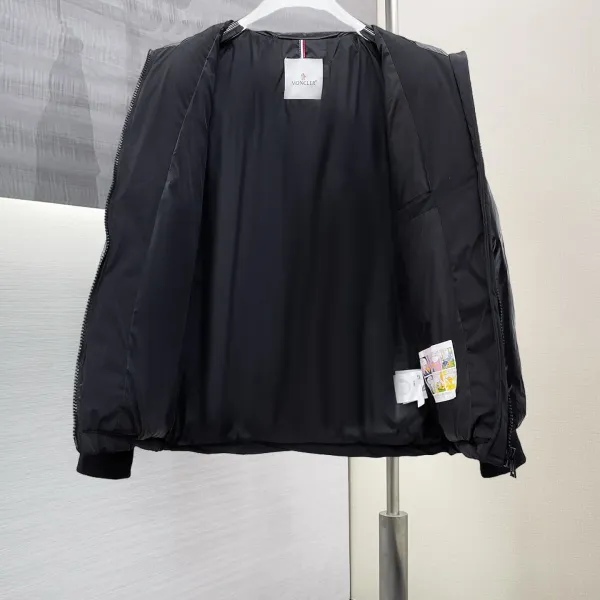 【MONCLER 公式旗艦店】モンクレール ダウンジャケット好評に付き再入荷! 241224 【MONCLER 公式旗艦店】モンクレール ダウンジャケット好評に付き再入荷! 241224