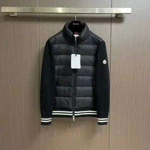 【MONCLER 公式旗艦店】モンクレール  ダウンジャケット好評に付き再入荷！ 241213