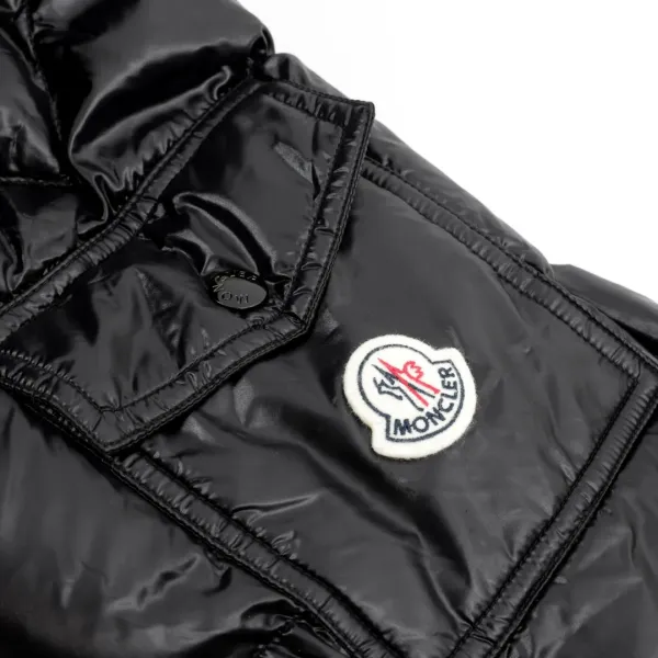 【MONCLER 公式旗艦店】モンクレール  ダウンジャケット好評に付き再入荷！ 241213