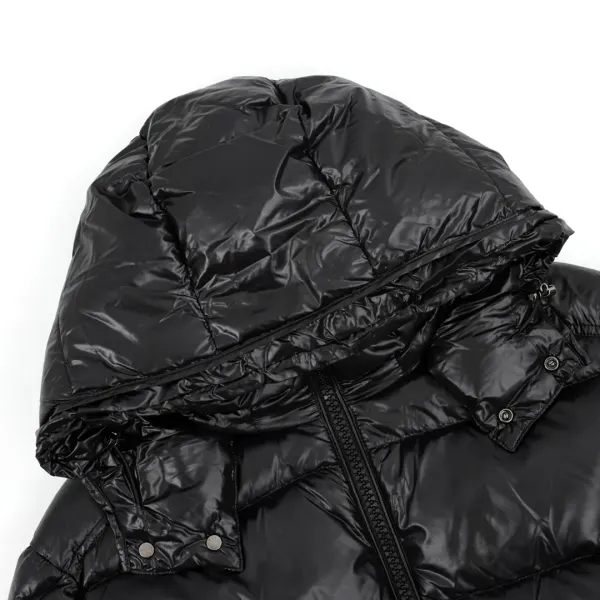 【MONCLER 公式旗艦店】モンクレール  ダウンジャケット好評に付き再入荷！ 241213