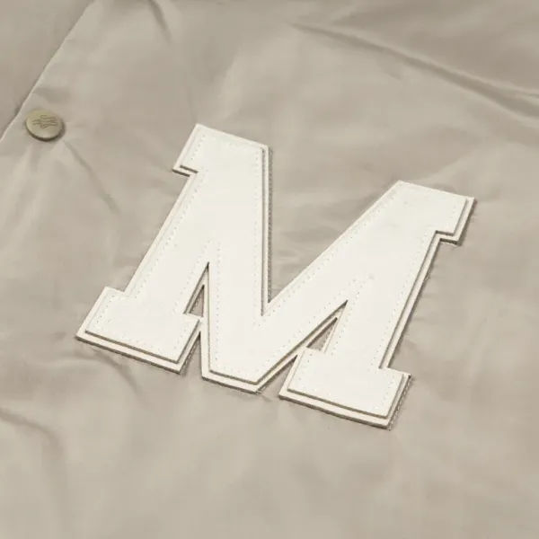 【MONCLER 公式旗艦店】モンクレール  ダウンジャケット好評に付き再入荷！ 241206