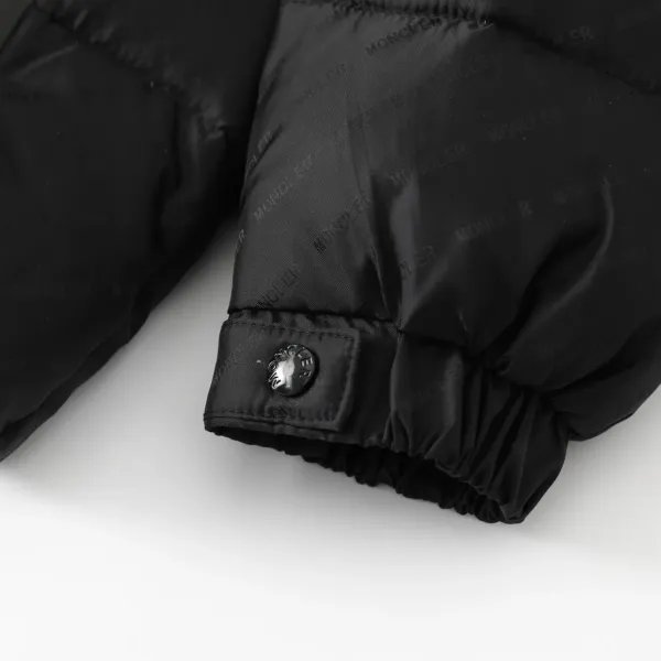 【MONCLER 公式旗艦店】モンクレール  ダウンジャケット好評に付き再入荷！ 241206