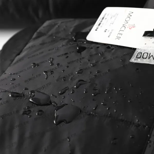 【MONCLER 公式旗艦店】モンクレール  ダウンジャケット好評に付き再入荷！ 241206