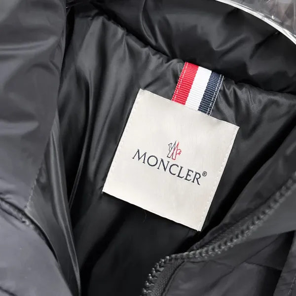 【MONCLER 公式旗艦店】モンクレール ダウンジャケット好評に付き再入荷! 241206 【MONCLER 公式旗艦店】モンクレール ダウンジャケット好評に付き再入荷! 241206