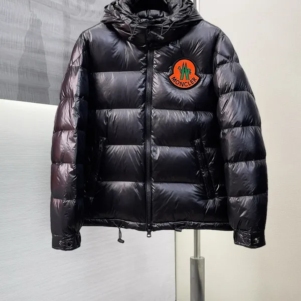 【MONCLER 公式旗艦店】モンクレール  ダウンジャケット好評に付き再入荷！ 241206