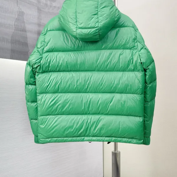 【MONCLER 公式旗艦店】モンクレール  ダウンジャケット好評に付き再入荷！ 241206