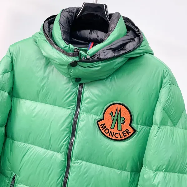 【MONCLER 公式旗艦店】モンクレール  ダウンジャケット好評に付き再入荷！ 241206