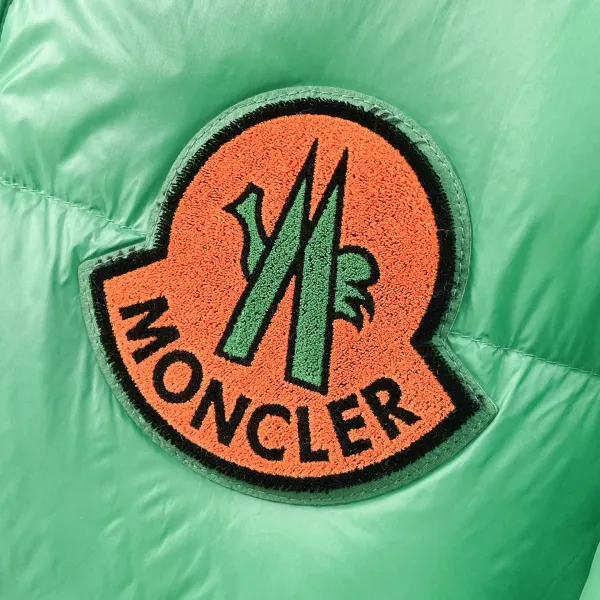 【MONCLER 公式旗艦店】モンクレール  ダウンジャケット好評に付き再入荷！ 241206