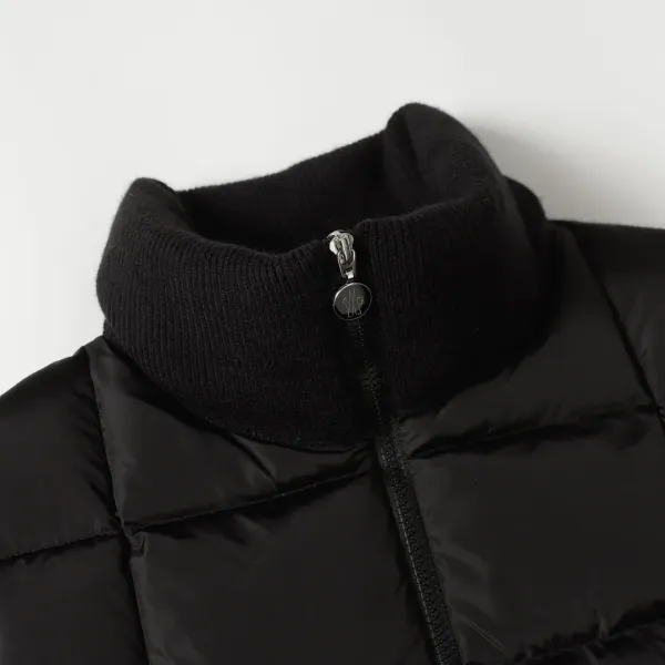 【MONCLER 公式旗艦店】モンクレール ダウンジャケット好評に付き再入荷! 241113 【MONCLER 公式旗艦店】モンクレール ダウンジャケット好評に付き再入荷! 241113