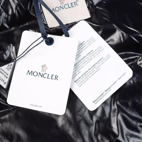 【MONCLER 公式旗艦店】モンクレール  ダウンジャケット好評に付き再入荷！ 241113