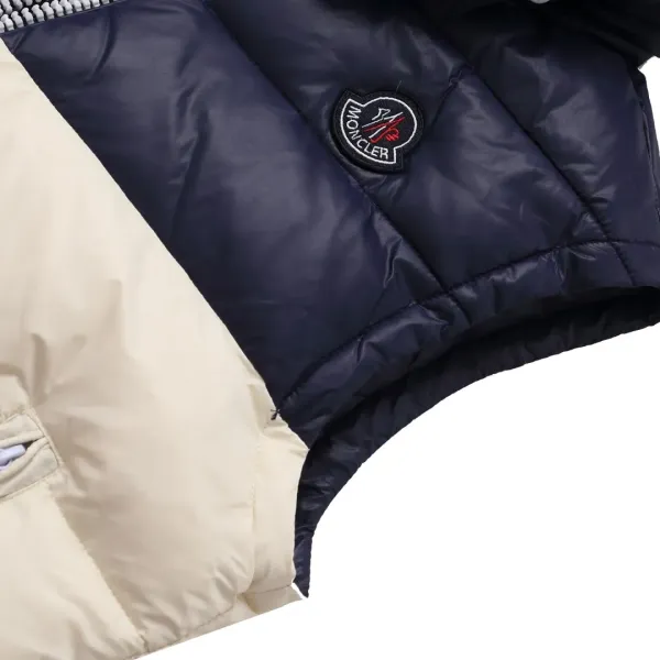 【MONCLER 公式旗艦店】モンクレール  ダウンベスト 好評に付き再入荷！ 241102