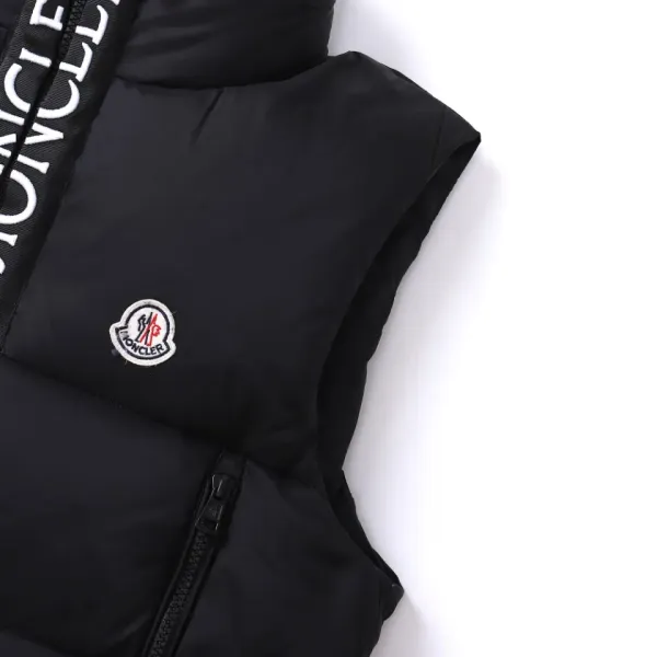 【MONCLER 公式旗艦店】モンクレール ダウンベスト 好評に付き再入荷! 241102 【MONCLER 公式旗艦店】モンクレール ダウンベスト 好評に付き再入荷! 241102