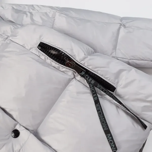 【MONCLER 公式旗艦店】モンクレール  ダウンジャケット好評に付き再入荷！ 271017