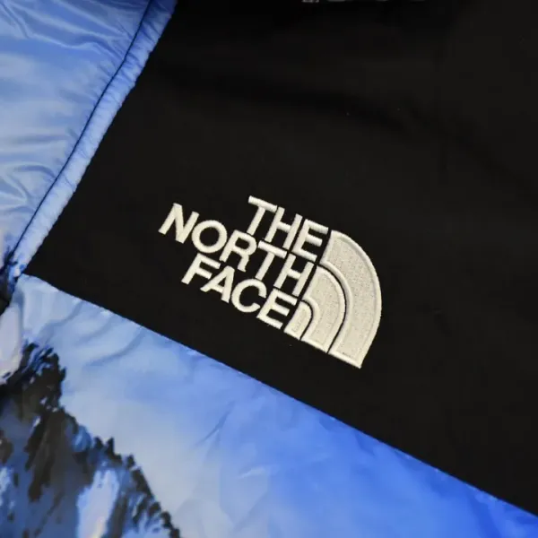 【The North Face & Supreme公式旗艦店】 ダウンジャケット ご好評に付き再入荷! 241205 【The North Face & Supreme公式旗艦店】 ダウンジャケット ご好評に付き再入荷! 241205