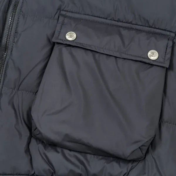 【GUCCI 公式旗艦店】グッチ ダウンジャケット ご好評に付き再入荷!241205 【GUCCI 公式旗艦店】グッチ ダウンジャケット ご好評に付き再入荷!241205