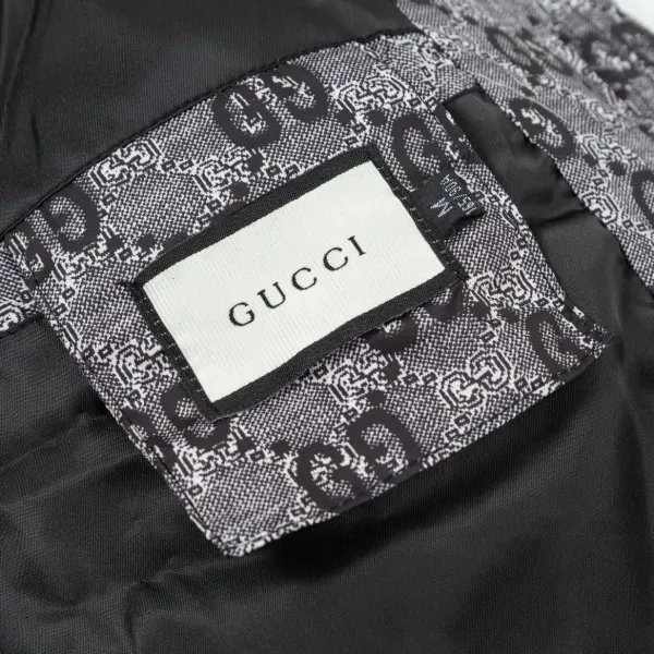 【GUCCI  公式旗艦店】グッチ   ダウンジャケット ご好評に付き再入荷！240927