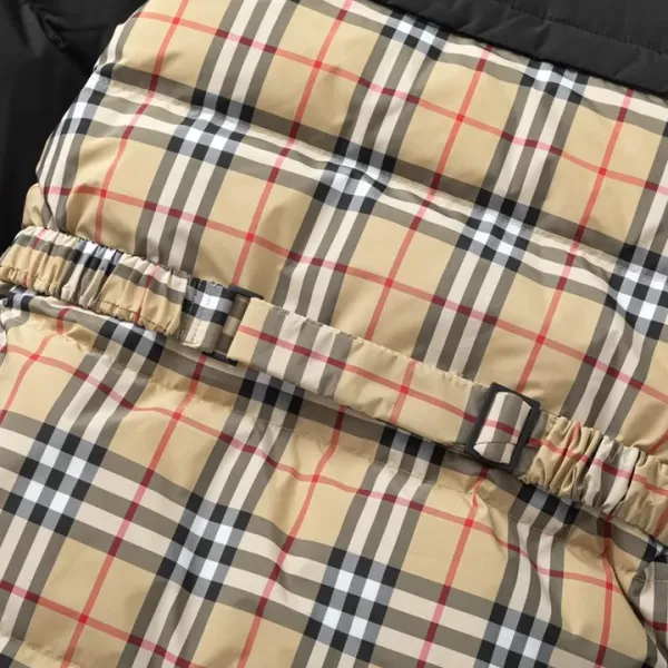 【BURBERRY 公式旗艦店】バーバリー ダウンジャケット ご好評に付き再入荷!241226 【BURBERRY 公式旗艦店】バーバリー ダウンジャケット ご好評に付き再入荷!241226