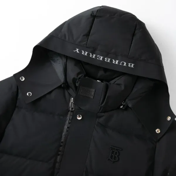 【BURBERRY  公式旗艦店】バーバリー  ダウンジャケット ご好評に付き再入荷！241226