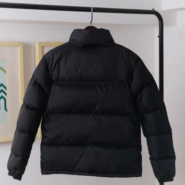 【BURBERRY 公式旗艦店】バーバリー ダウンジャケット ご好評に付き再入荷!241226 【BURBERRY 公式旗艦店】バーバリー ダウンジャケット ご好評に付き再入荷!241226